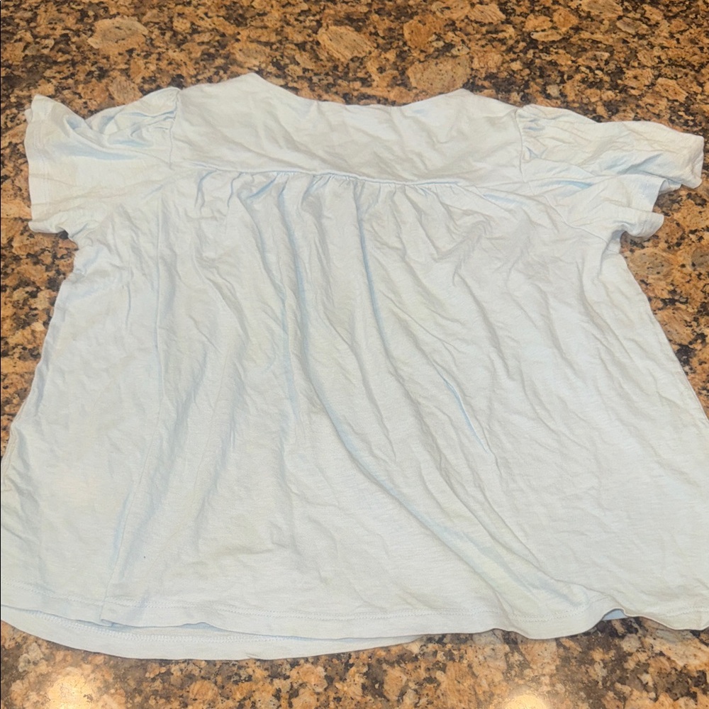 Lucky Brand Light Blue Smocked Yoke women’s Top - Picture 4 of 5